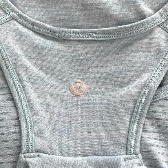 Lululemon Women’s Essential Tank Pleated - Picture 10 of 11